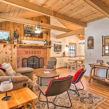 Big Bear Cabin With Deck And Hot Tub, Near Resorts! Big Bear Lake Εξωτερικό φωτογραφία