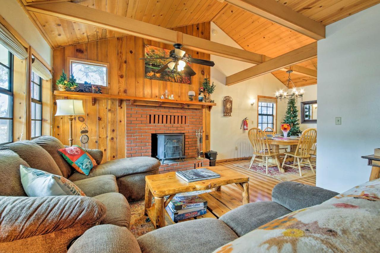 Big Bear Cabin With Deck And Hot Tub, Near Resorts! Big Bear Lake Εξωτερικό φωτογραφία